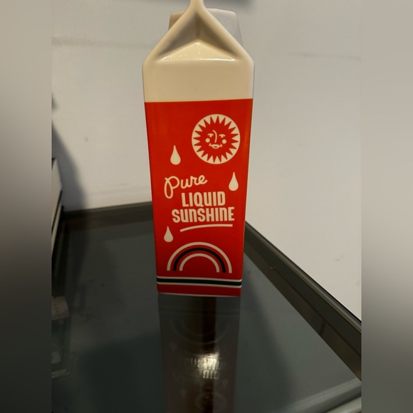 BAN.DO ~  RISE AND SHINE ORANGE JUICE VASE - Picture 4 of 5